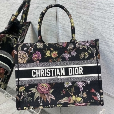 Christian Dior Shopping Bags